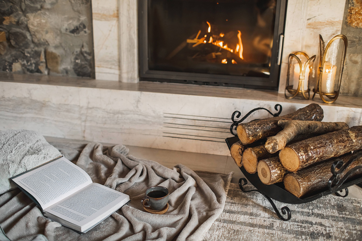 Embracing the Hygge Mindset: Finding Cozy Joy in Winter